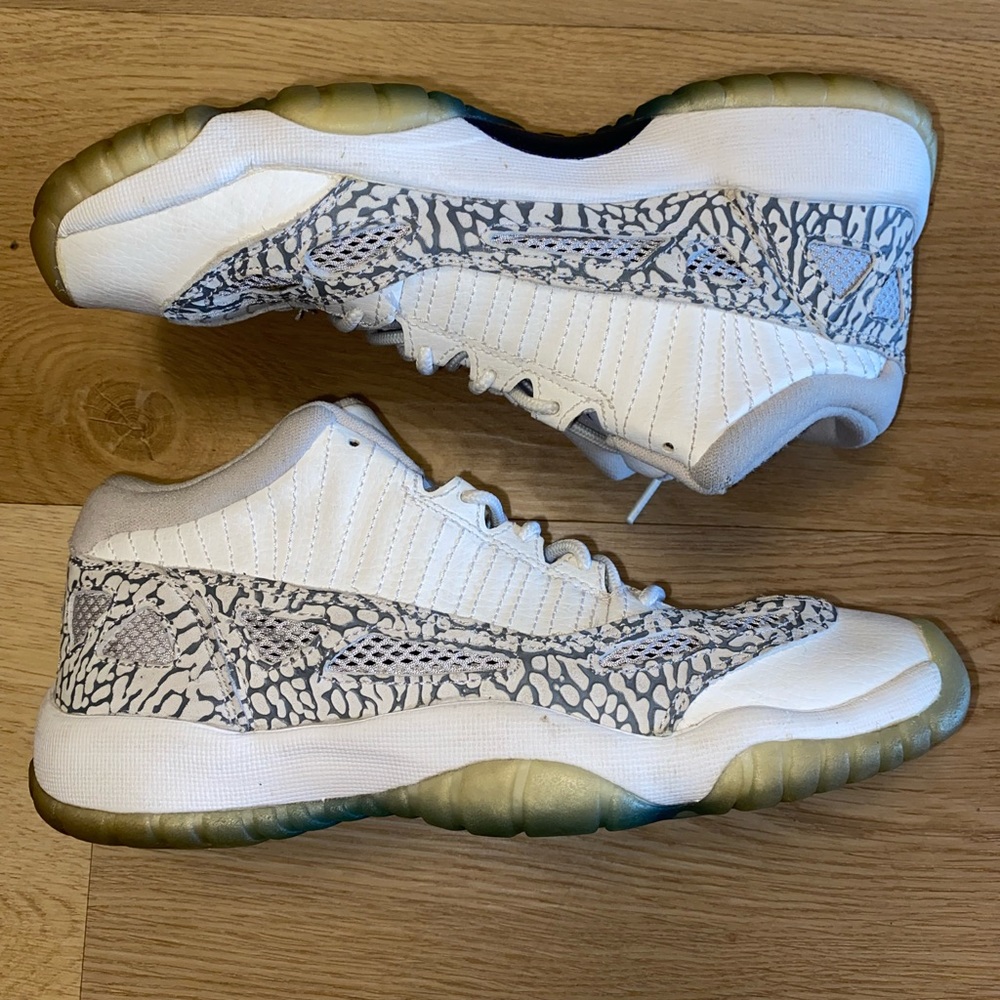Jordan 11 Retro Low Cobalt IE